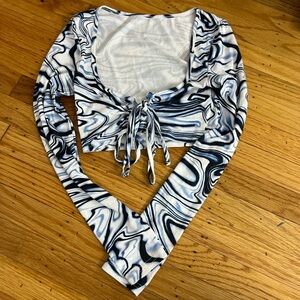 SHEIN Black and White Swirl Crop Top